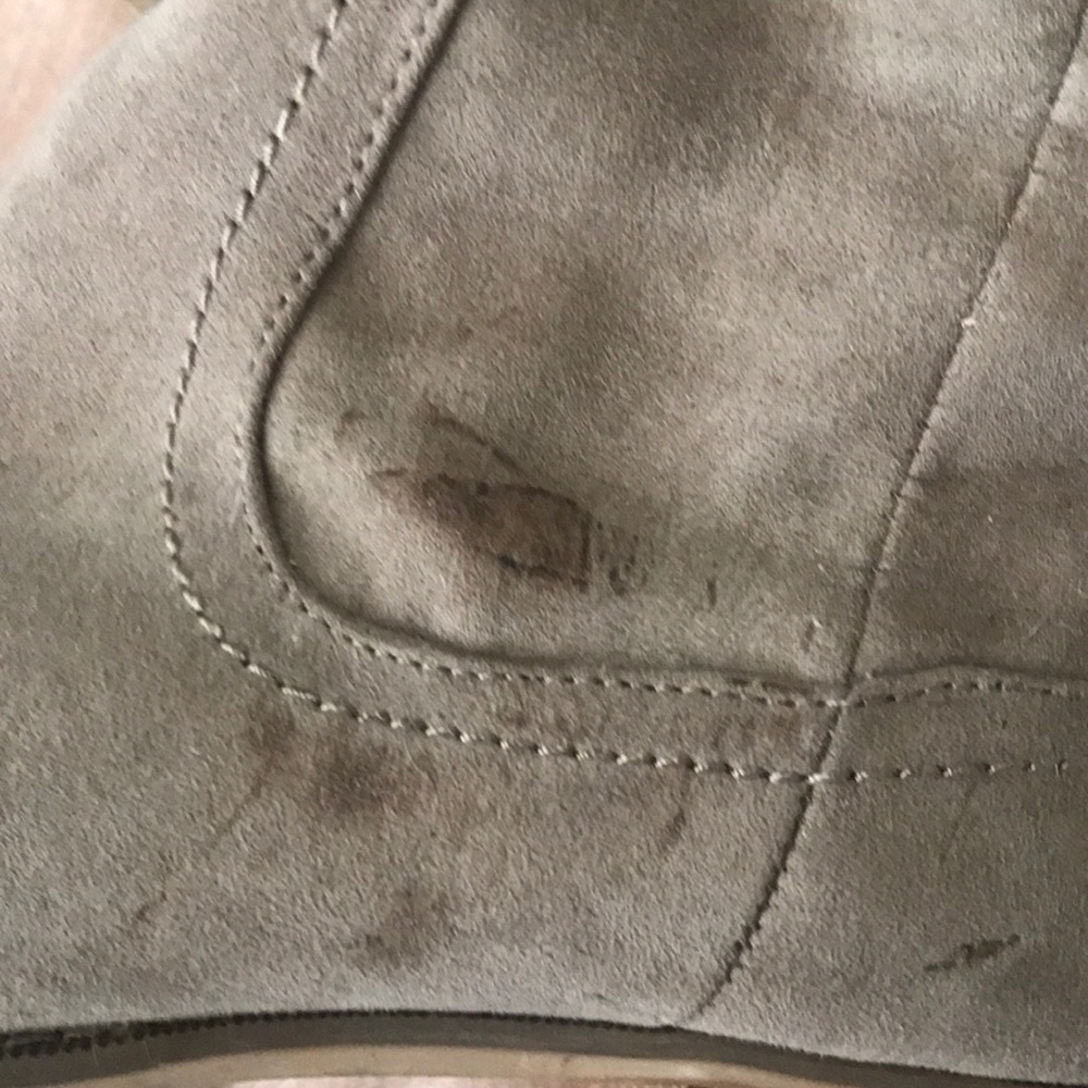 Boots - Picture 4 of 4